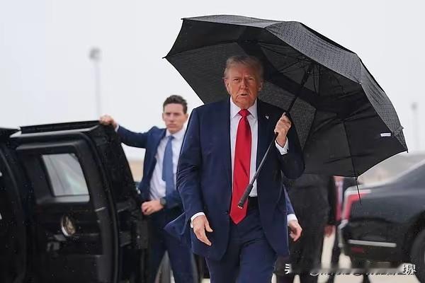 我们不买大豆，美国总统还责怪我们了，他说中国故意不购买我们的大豆，给我们大豆种植