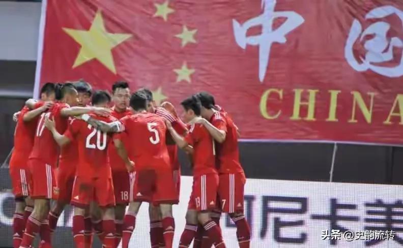 9.5之夜“国足”让日本队吃了苍蝇。
中国人对日本人的看法，你懂的。
世界上的各