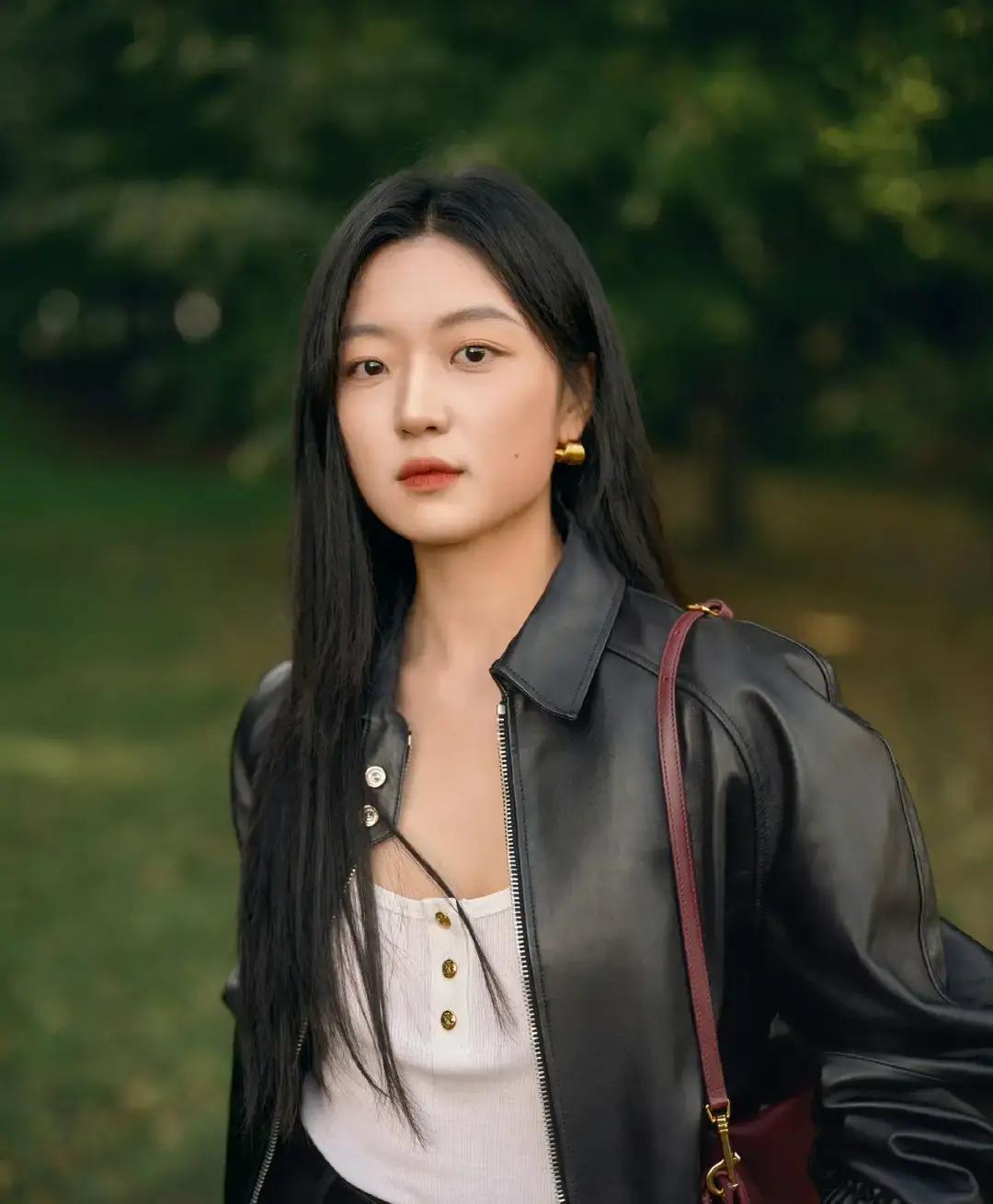 有种预感，90后女演员孙千要火。最近央视八频道的新剧口碑都不错，而作为古装剧的〈