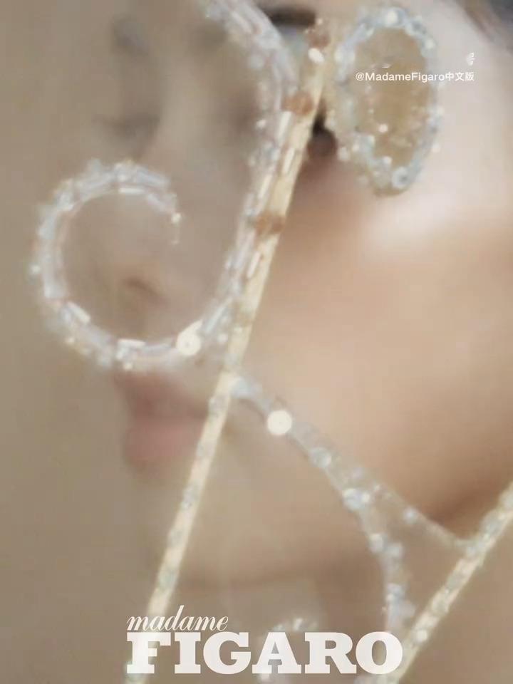 白鹿费加罗五月刊封面预告来了 