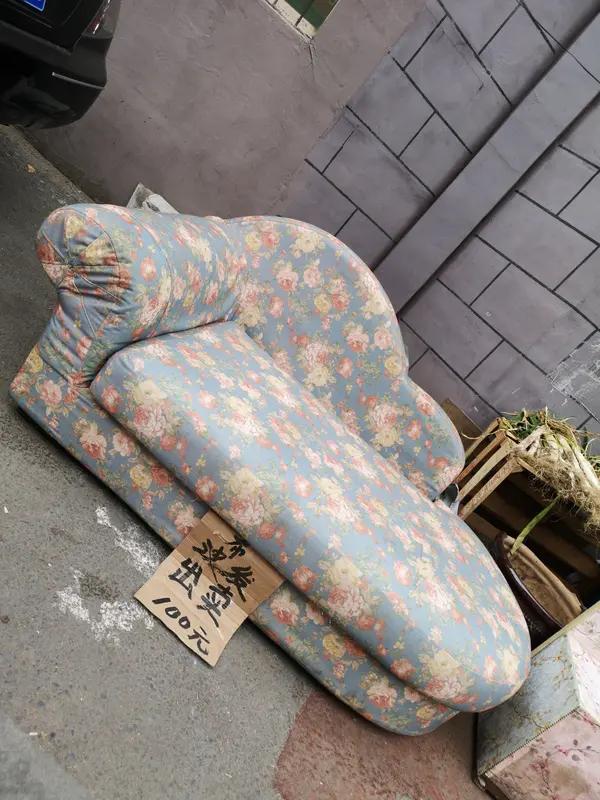 现象，是中国制造升级与跨境电商崛起共同催生的消费热潮，折射出全球消费者对高性价比