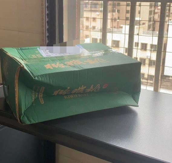 商品价格与运费捆绑在一起，不知道付了多少运费，但估计不会太高。低运费带来的快递运