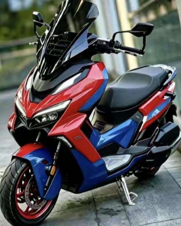 张雪机车已布局纯电和混动，要做纯电的两轮，预计性能翻一倍但重量不增加，成本也有望