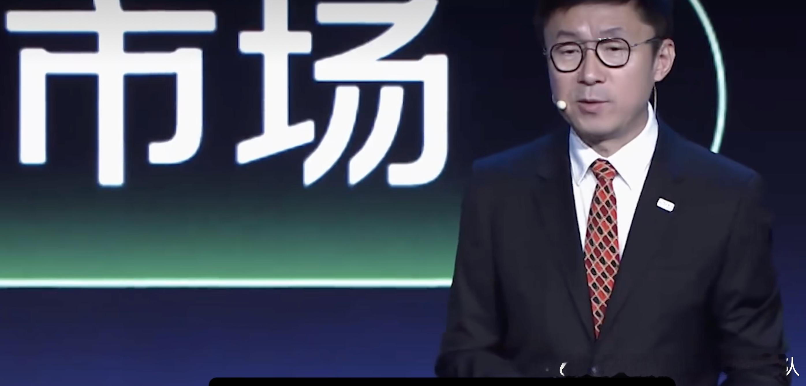 爱奇艺龚宇宣布用AI让艺人一年从拍2部戏变成14部说白了，龚宇和西贝贾国龙如出一