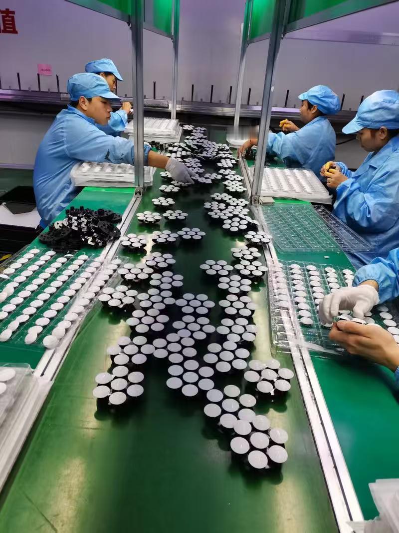 很多人不理解，欧美是发达才实行八小时工作制，还是实行八小时工作制才变得发达？说实