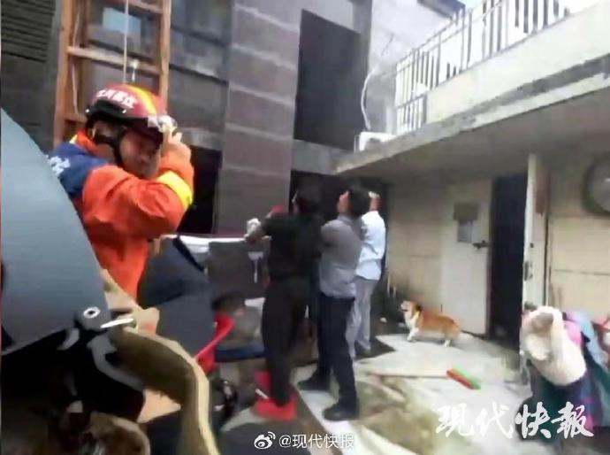 #连云港火灾现场无法使用救生垫云梯#【连云港当地还原救援过程 】#连云港消防回应