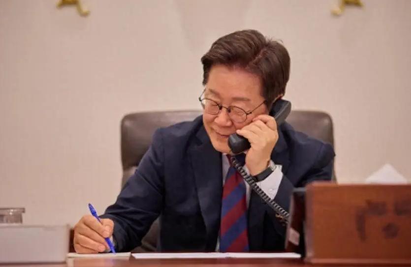 被传拒绝出席中国阅兵后，李在明开始对华加税，韩国开始站队了？

9 月 3 日北