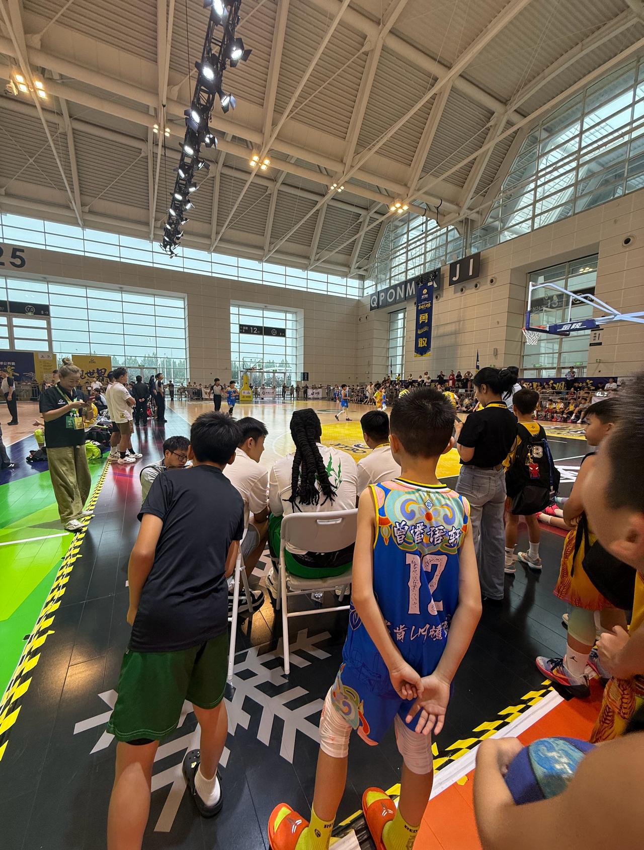 辽篮少年队主教练梅奥率辽篮青训团队来到全国最大的青少年篮球赛事NYBO全国总决赛
