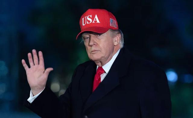 特朗普的最新发言：

伊朗昨天决定在霍尔木兹海峡发射子弹——完全违反了我们的停火