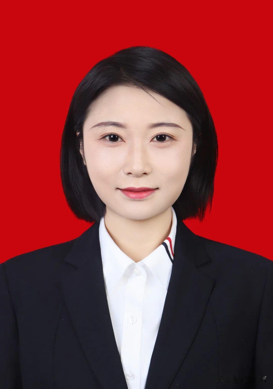 城固县考院教育集团先进教师事迹展播（七十六）
寇思瑶，女，大学本科，中共党员，城