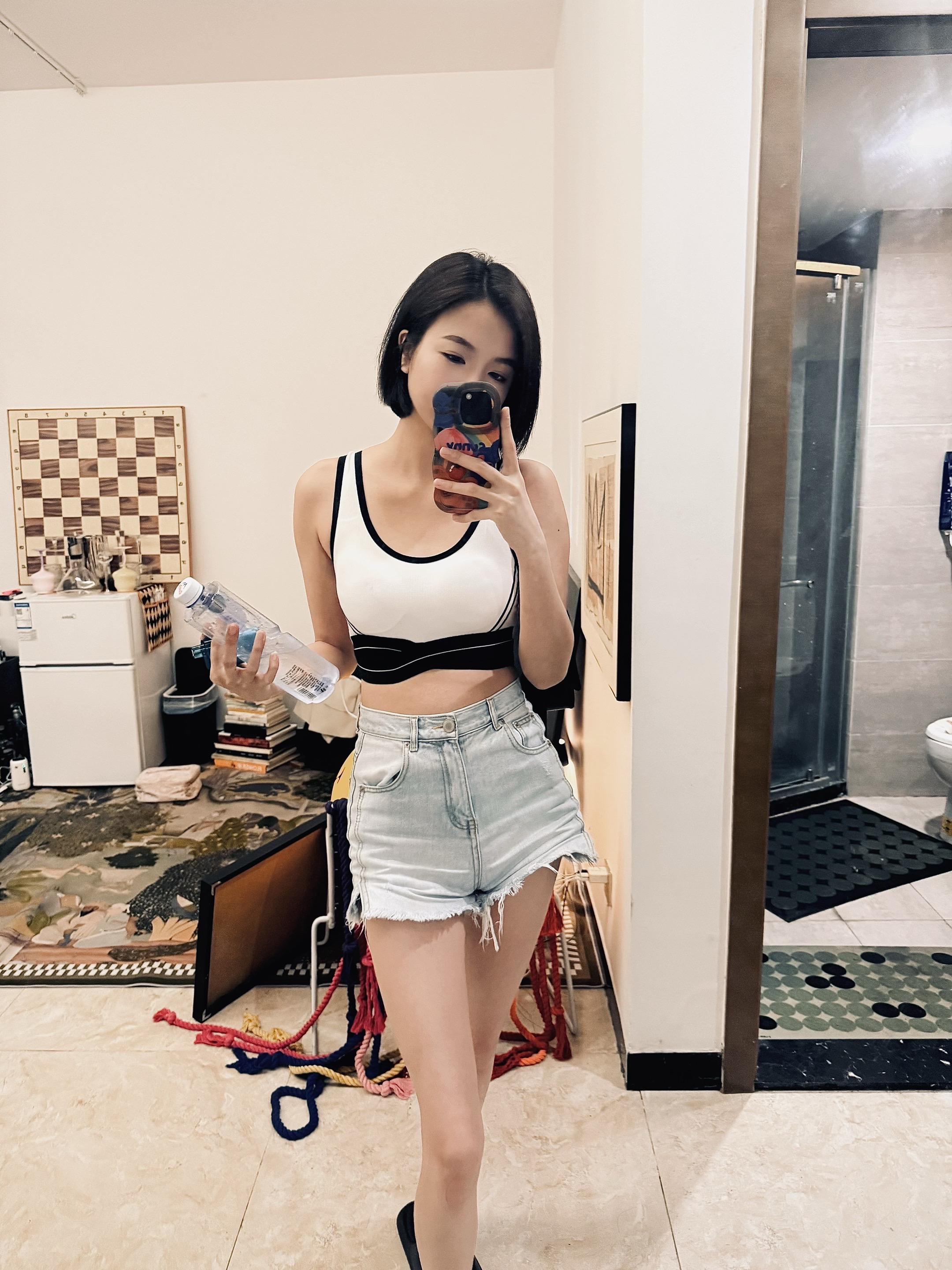 这么晚还没睡的人 应该还没睡吧