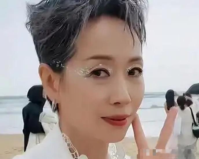 吴宣仪拿下《浪姐6》总冠军，叶童、李晟、王珞丹、侯佩岑、邓萃雯各揽大奖，成团名单