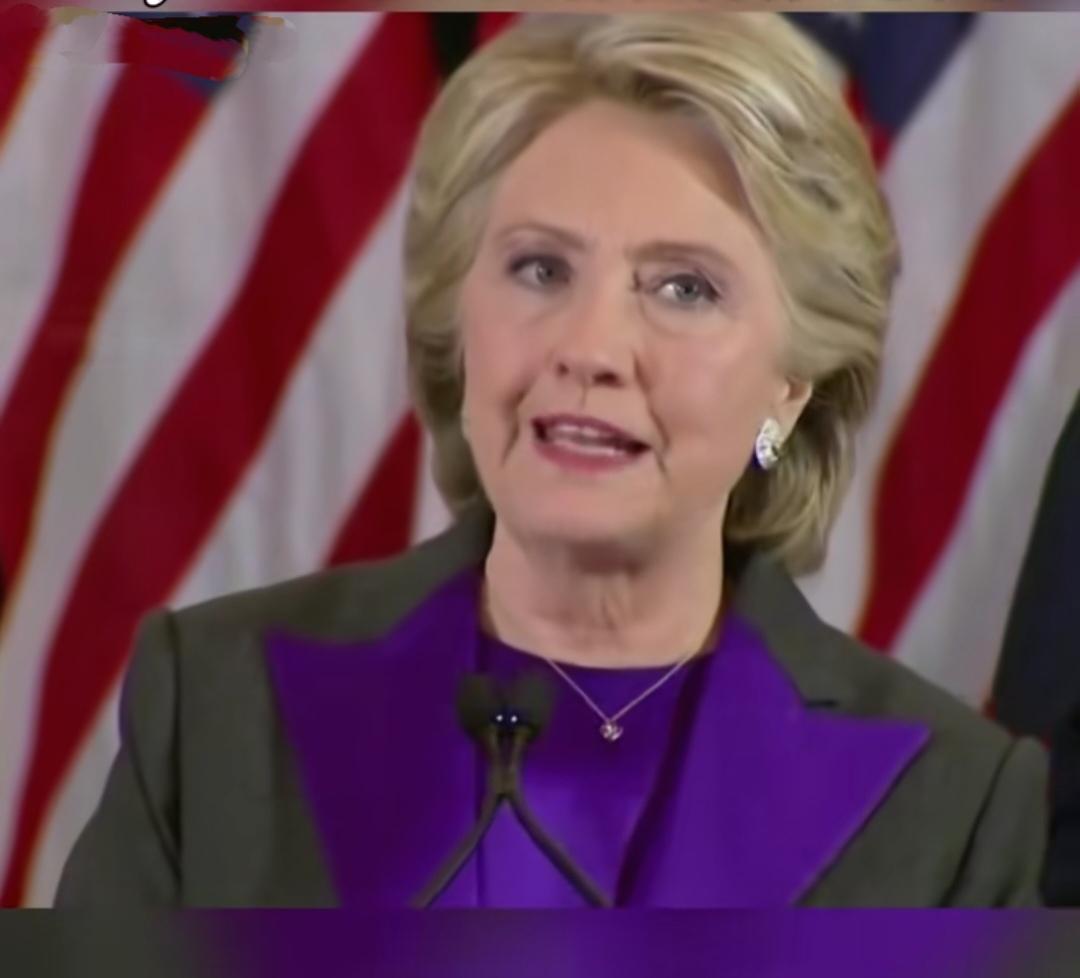 近日，美国前国务卿希拉里公开表态，直指当前美国对伊朗发起的军事行动，是一场严重的