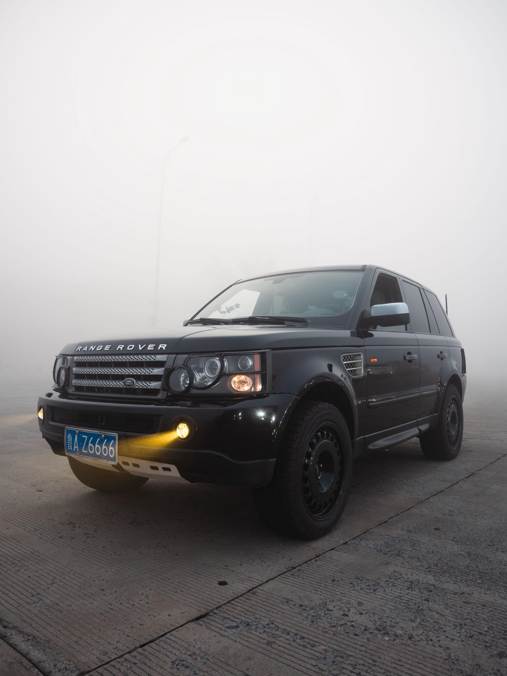 揽运L320真的变成大玩具了，超级有性价比，至少目前几万块的，产品很多...