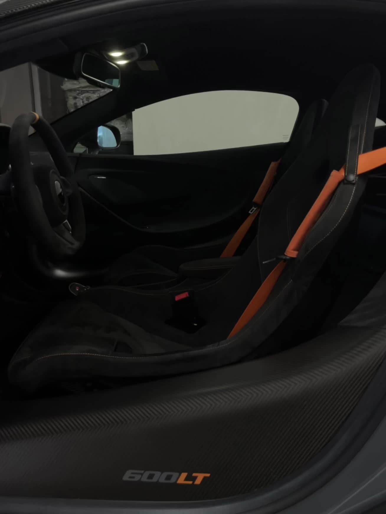 圈出你列表的小少爷给你买 Mclaren 600LT