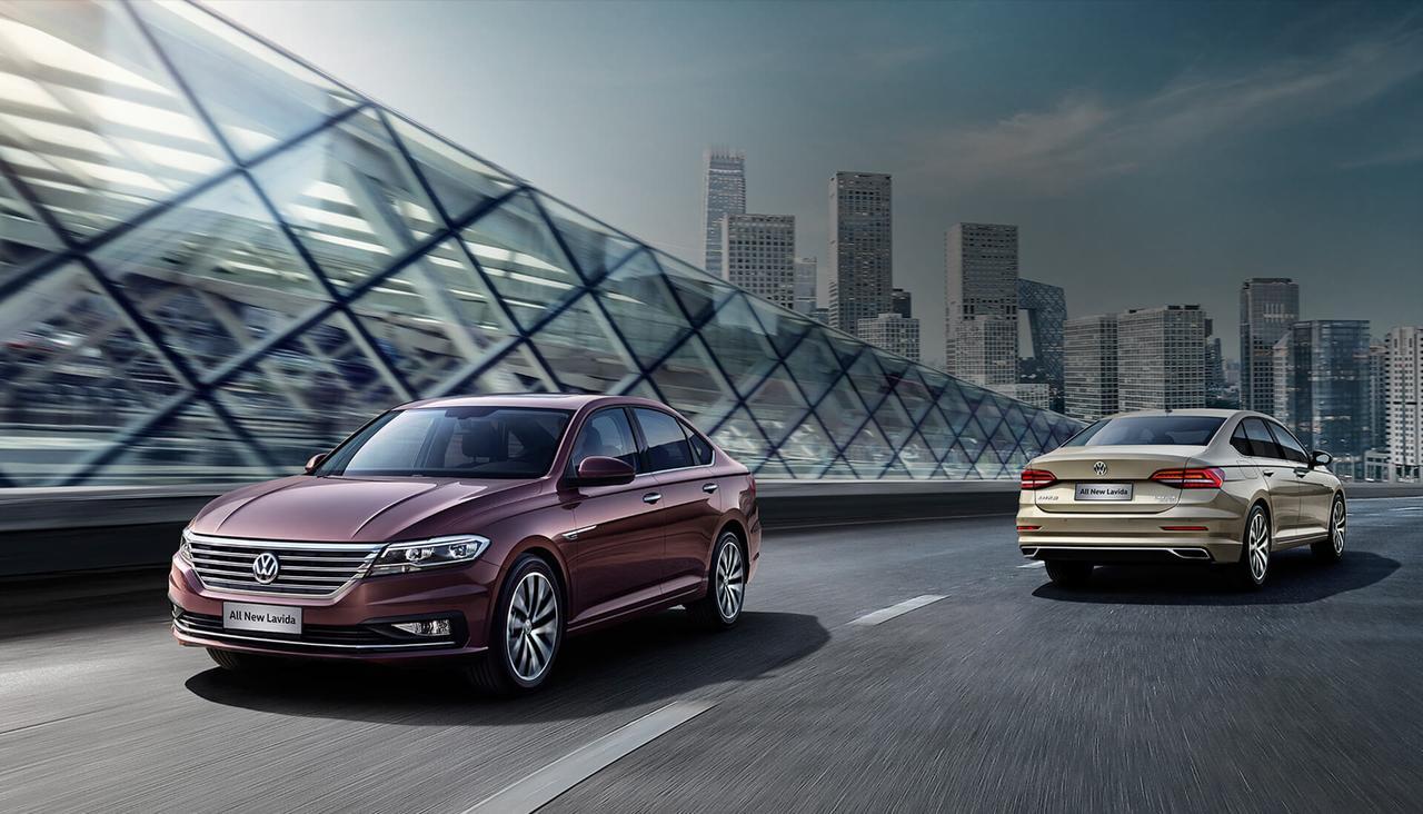 上汽大众朗逸单是在价格方面就吸引部分网友，口碑挺好，大多车主表示座椅和内饰不行？