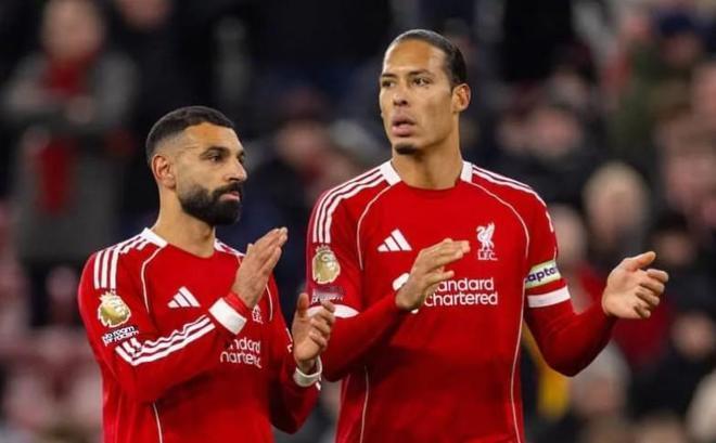 萨拉赫在对阵水晶宫的比赛中因伤杯换下，如果伤情严重，他可能已经踢完了代表利物浦的