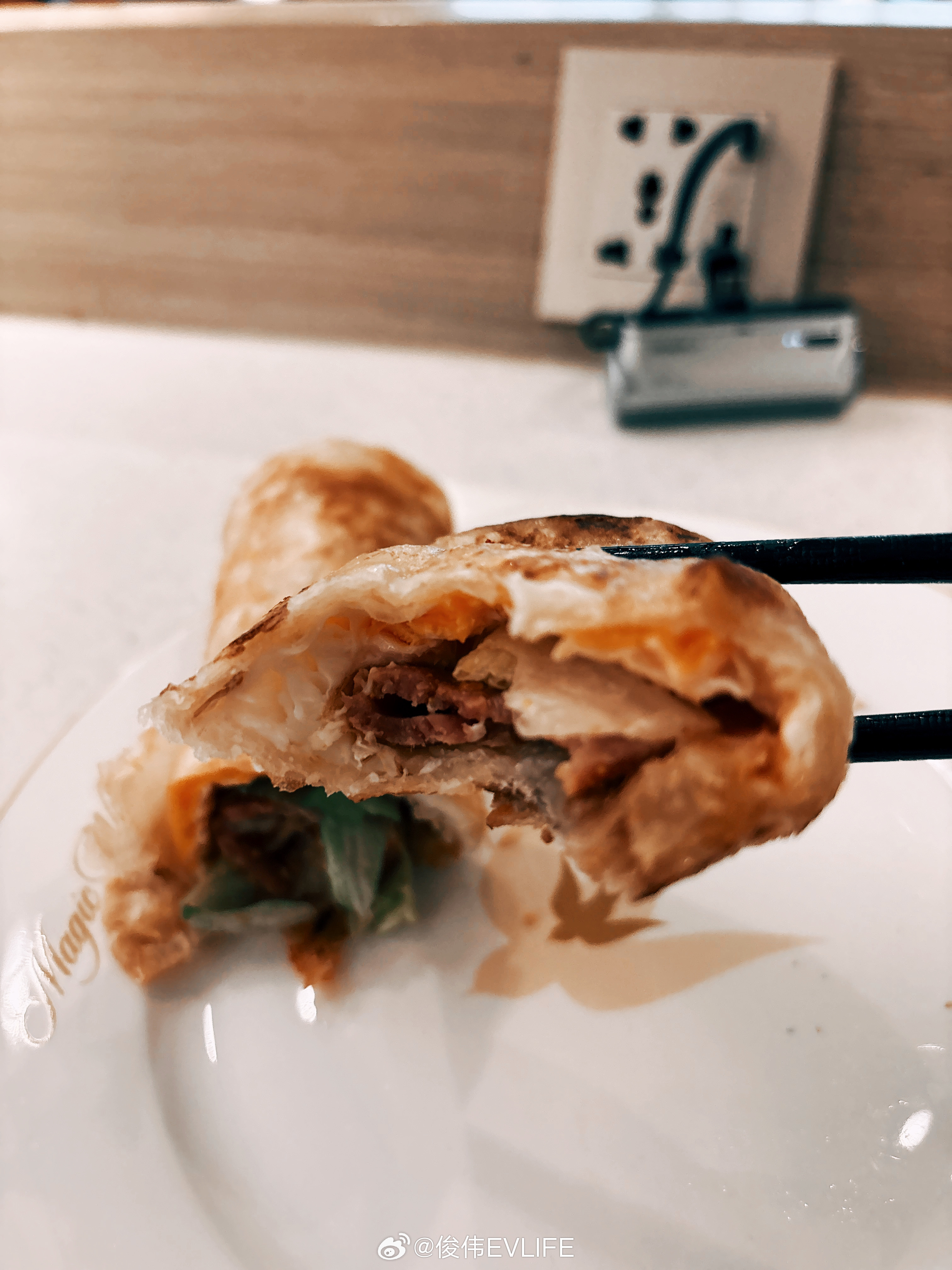 东航早餐居然有手抓饼，味道真不错 一顿早餐看我吃了多少 