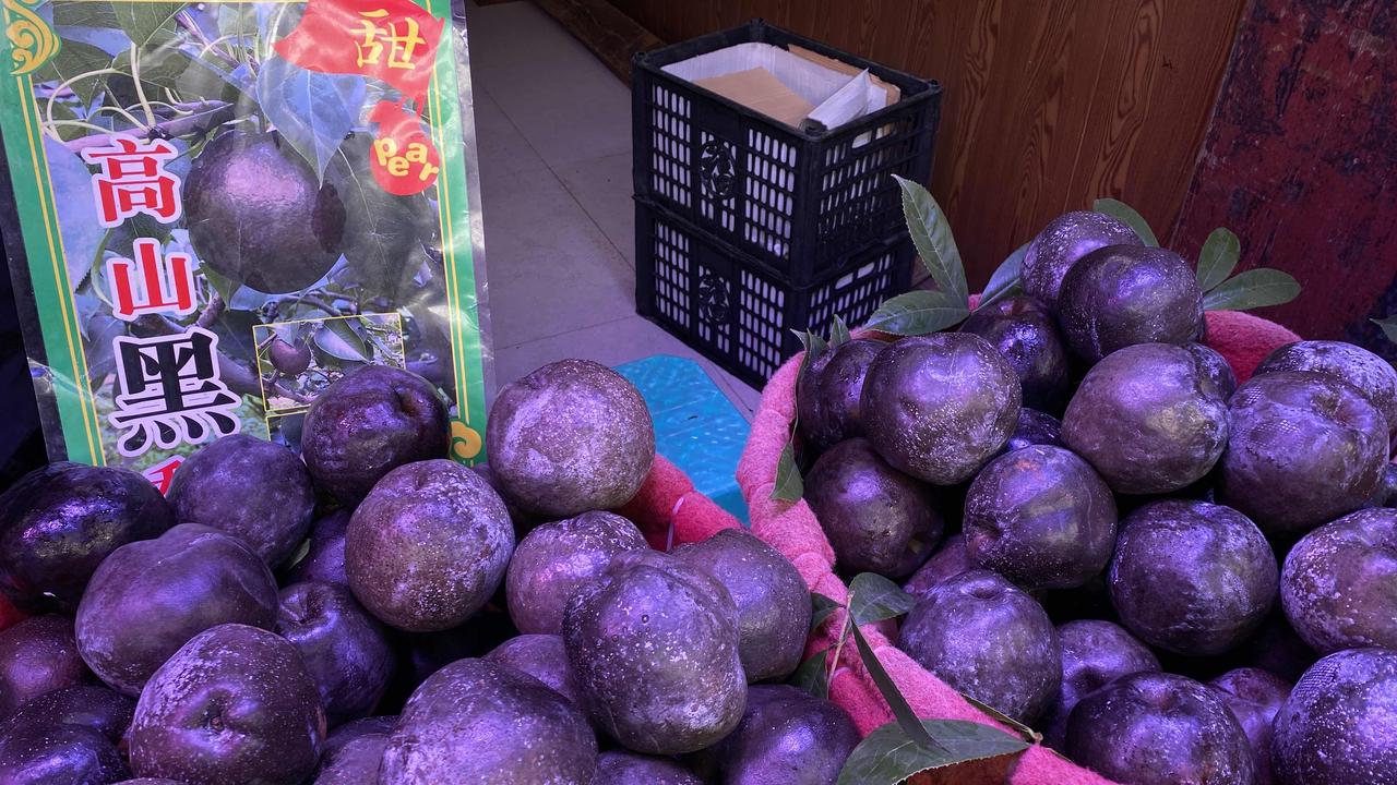 这三种小众水果，吃过一种就算厉害
 国庆长假的某天，外出逛古镇顺着老街溜达，走着