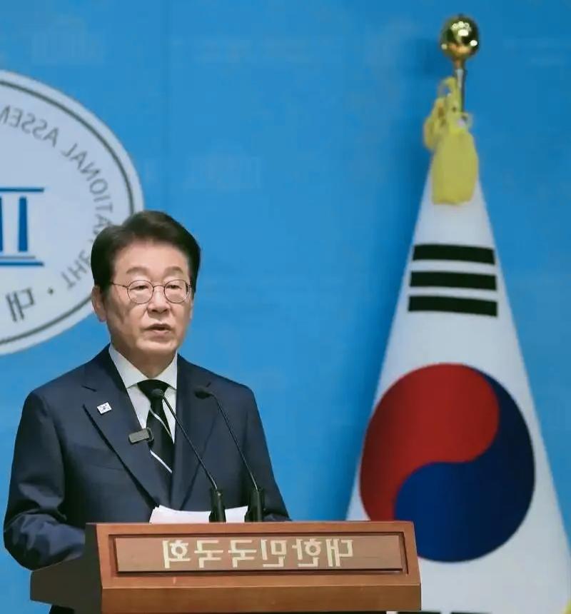 李在明一句话 点醒韩国“梦中人”

李在明一句“中国人不买韩货，咱为啥还要硬凑？