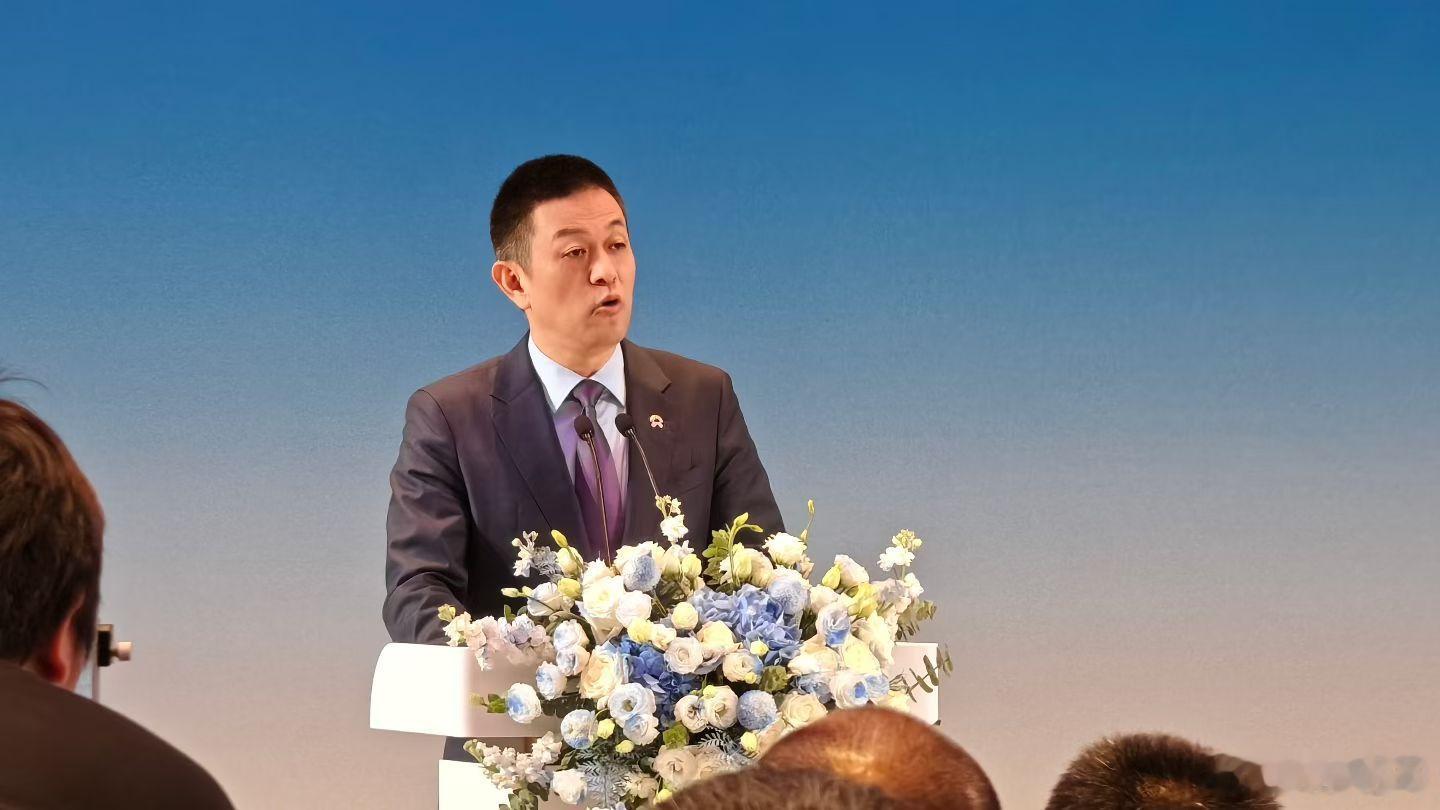 以后吉利可以去蔚来换电蔚来去极氪超充一起加电 ​​​