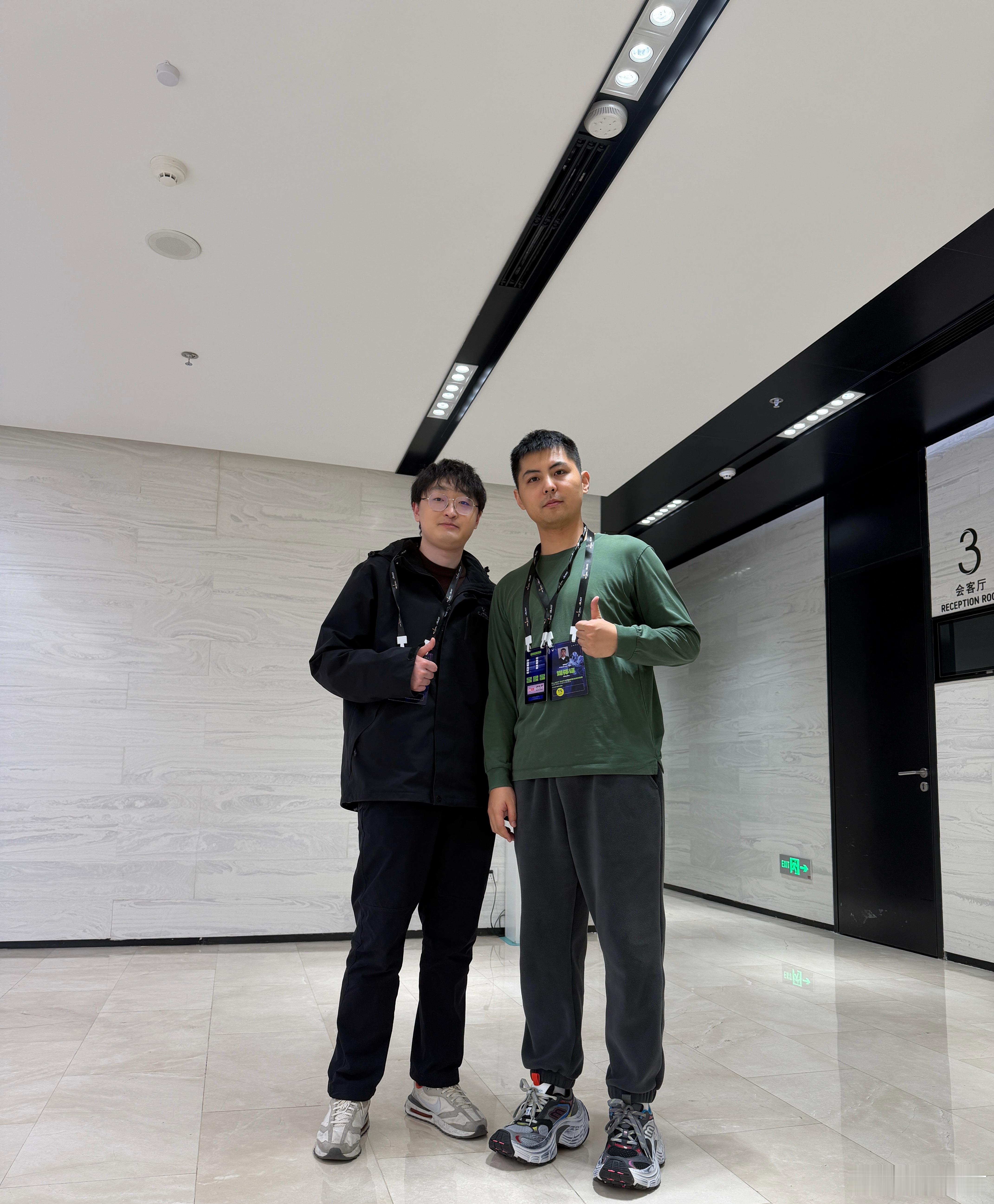 鹏哥散失剑圣无敌了，不负责小道消息，可能有新队伍dota2blastdota总决