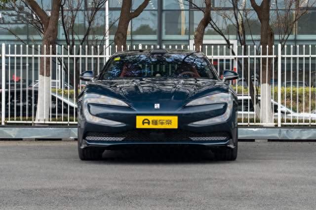 试驾过仰望 U7 EV，我理解了高端旗舰轿车应该是什么样