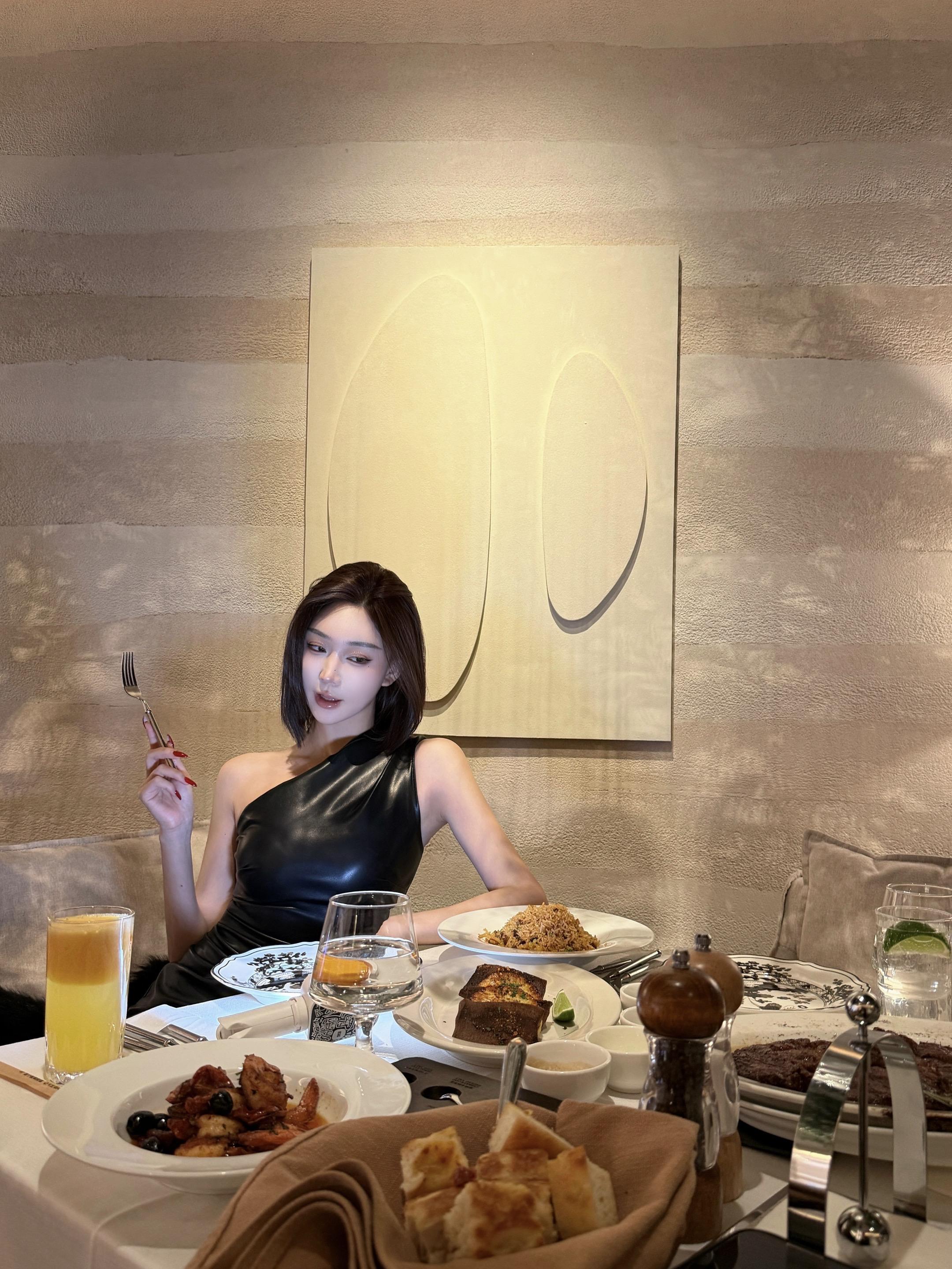 🎄    接下来就是雪花 圣诞 新年和更好的我们