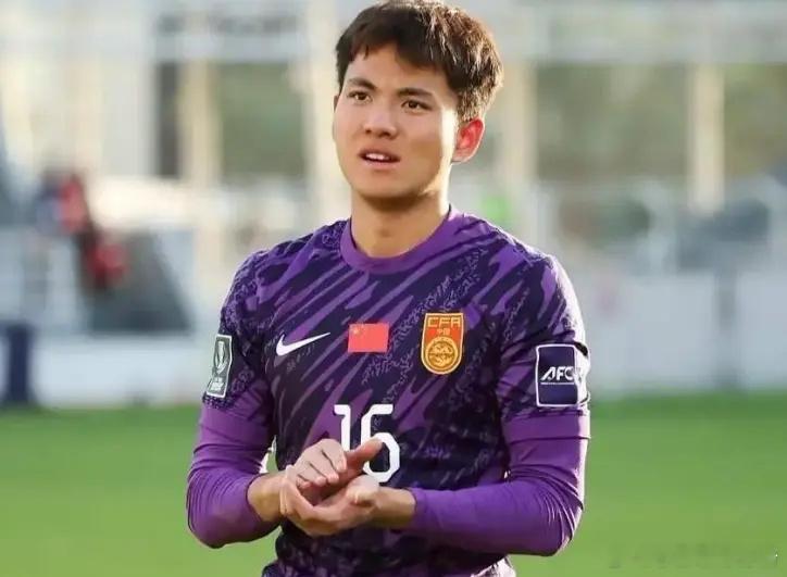 输不起？乌兹媒体炮轰李昊：太阴险！耍手段欺骗我们，球迷被冒犯近日，中国U23国足