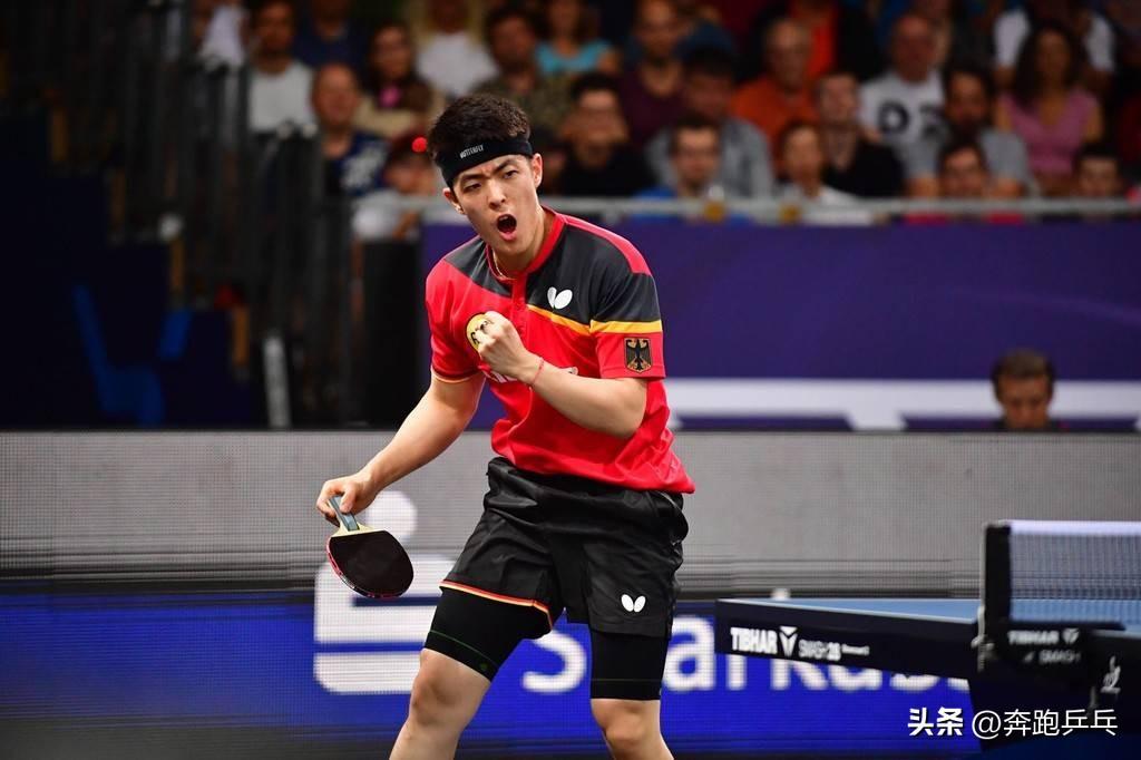 邱党涨球了，与张本智和争夺澳门世界杯8强，第一局比赛，6比9落后的情况下，顽强的