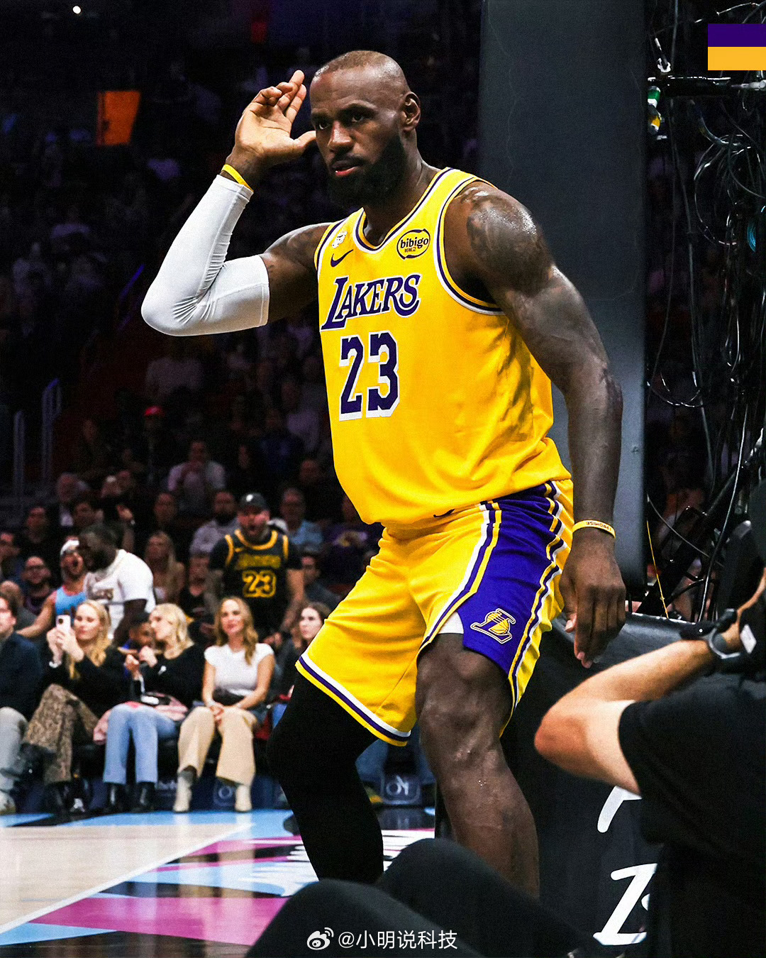 湖人vs热火，四旬老汉还能稳稳拿三双，这状态简直逆天，不愧是老詹