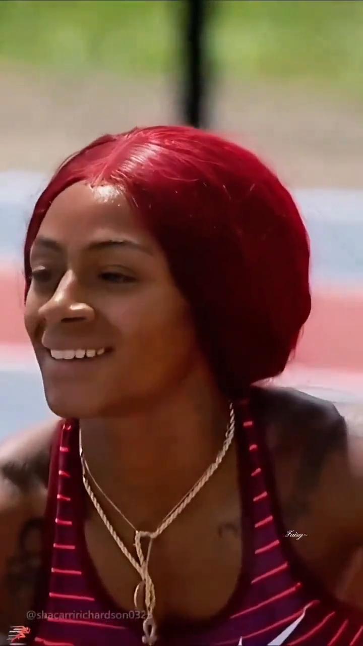 从童年到成年，沙卡里·理查德森··王者凝视···飞奔火烈鸟，狂野渔网袜·一骑绝尘