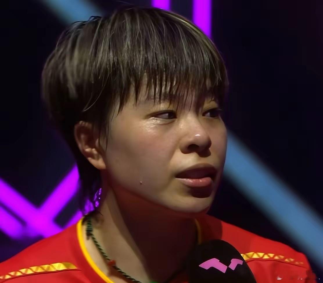 大迪赛后采访，汗水尽情在脸上流淌。今天看到了大迪的坚定和担当，在陈熠也被淘汰后，