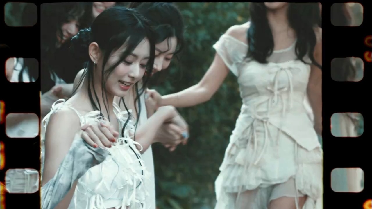 #twice回归预告# 走过路过不要错过唱跳俱佳、twice唯一门面周子瑜的绝美