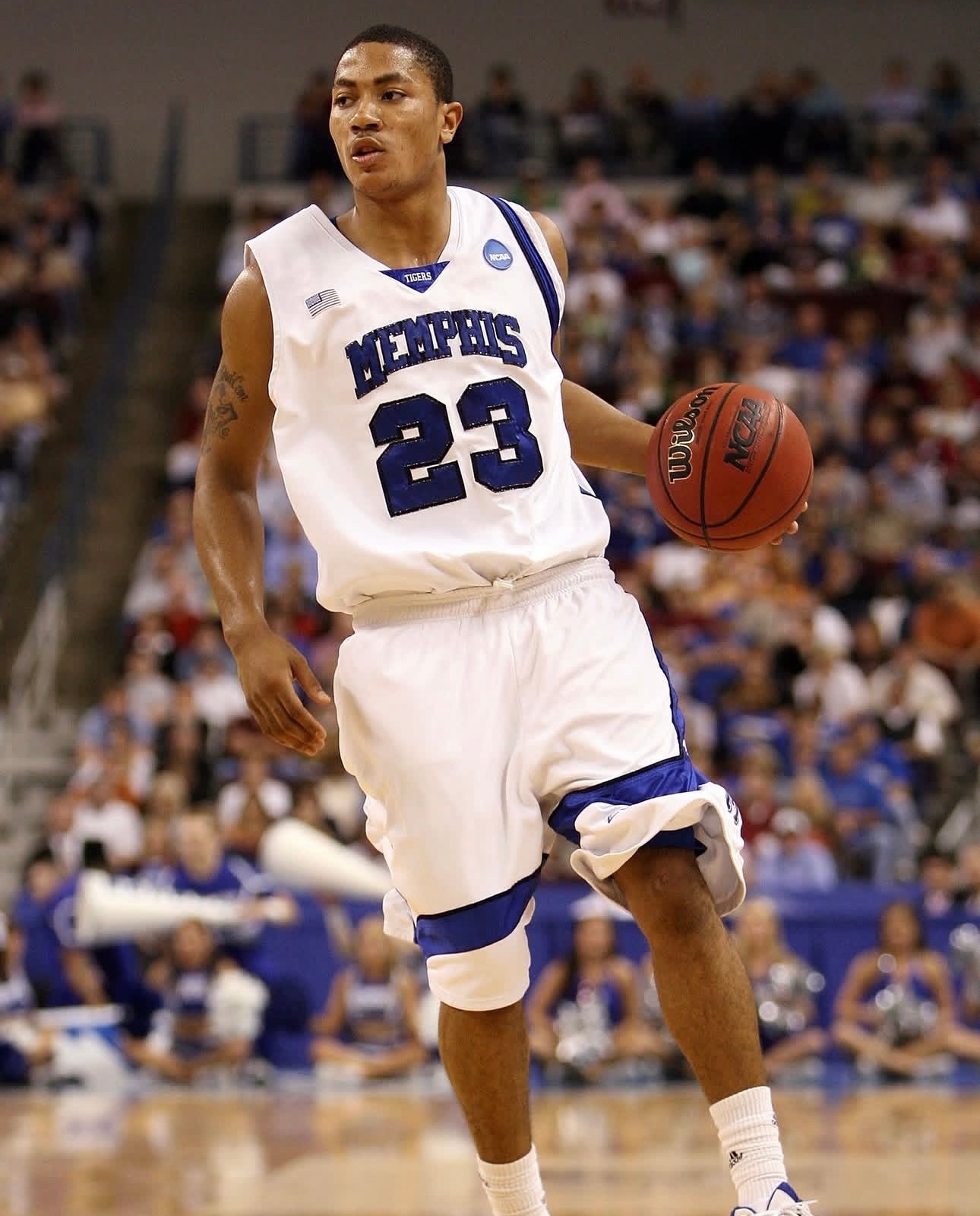 篮天下 疯狂三月！你准备好了吗！Images via br_hoops 孙颖莎v