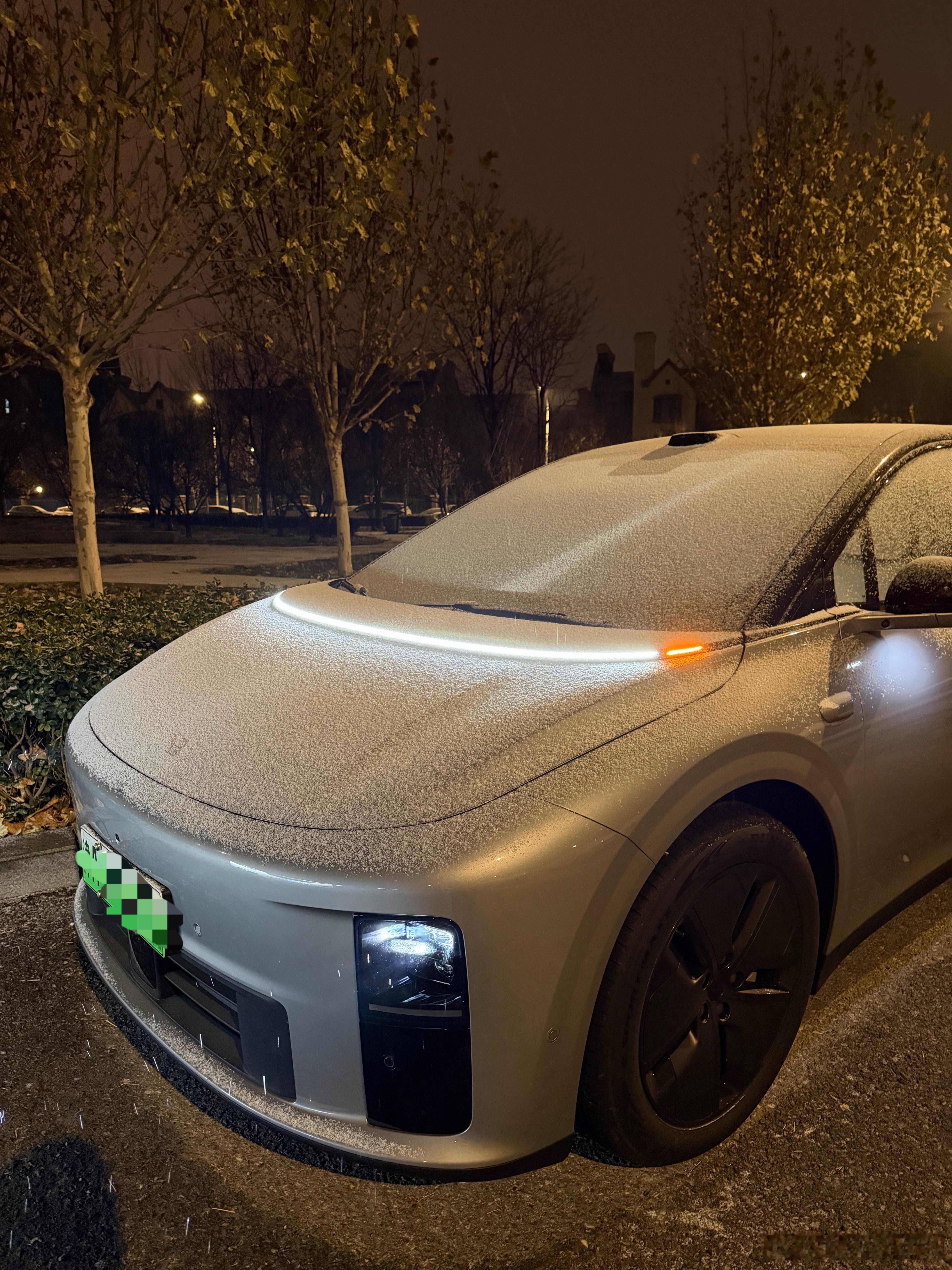 下雪啦，明天出去拍大片理想i6