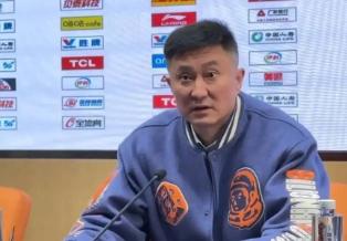 广东男篮若换帅，以下四位即插即用的教练，可以试试……
 
广东男篮正处在换血的关