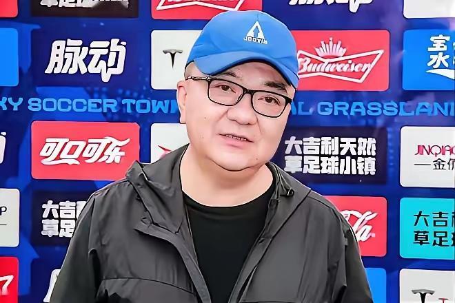 足球小将2:5圣保罗，赛后董路直言批评：这比赛输的活该，小将们现在都感觉自我良好