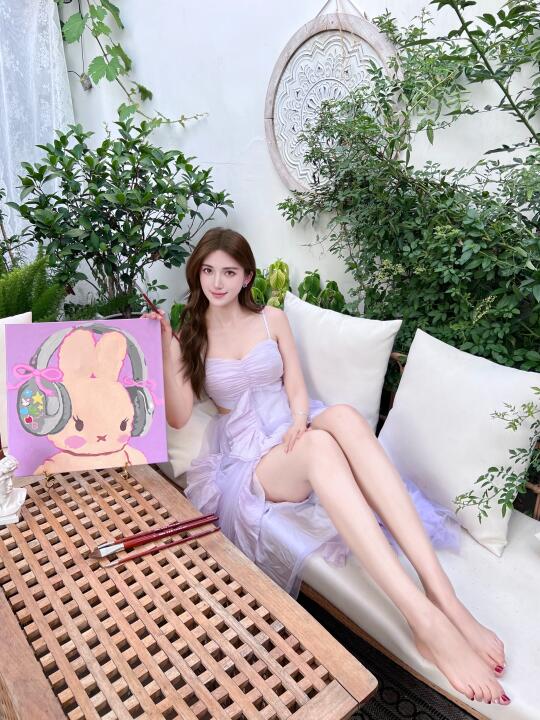 画画的女生有人喜欢吗🫟和小兔子穿同色系