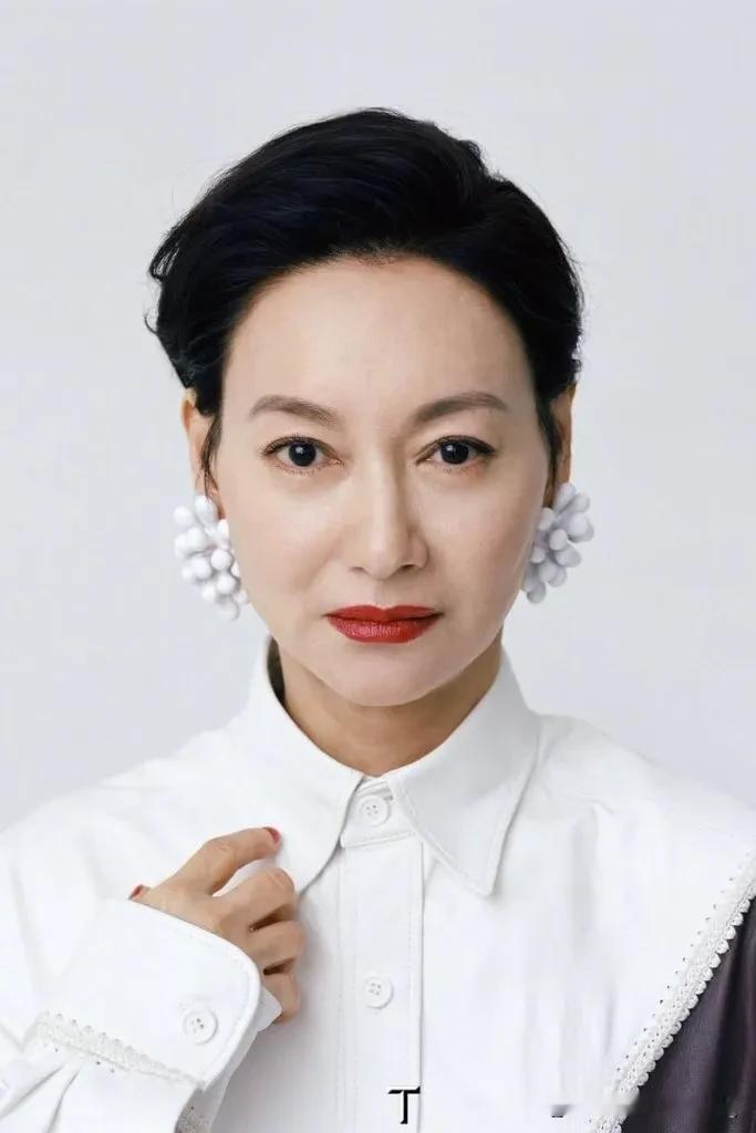 （90）中国香港女星：惠英红
惠英红（Kara Wai），1960年2月2日出生