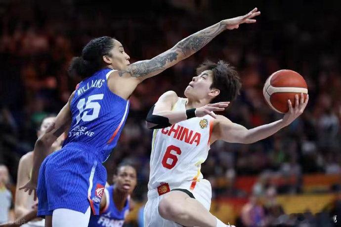 中国女篮4年前赢法国14分如今输29分中国女篮4年前赢法国14分 2026年女篮
