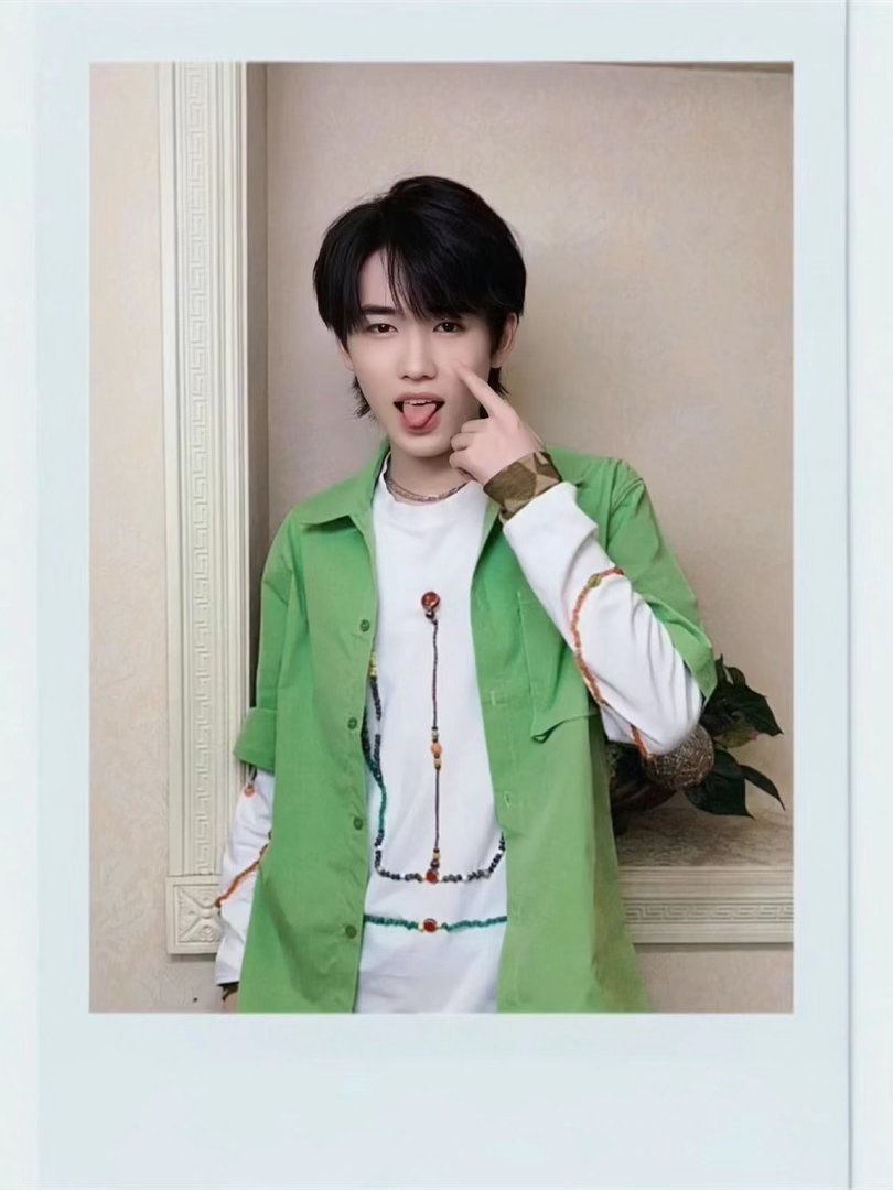 盆哥哥和清纯小碗 