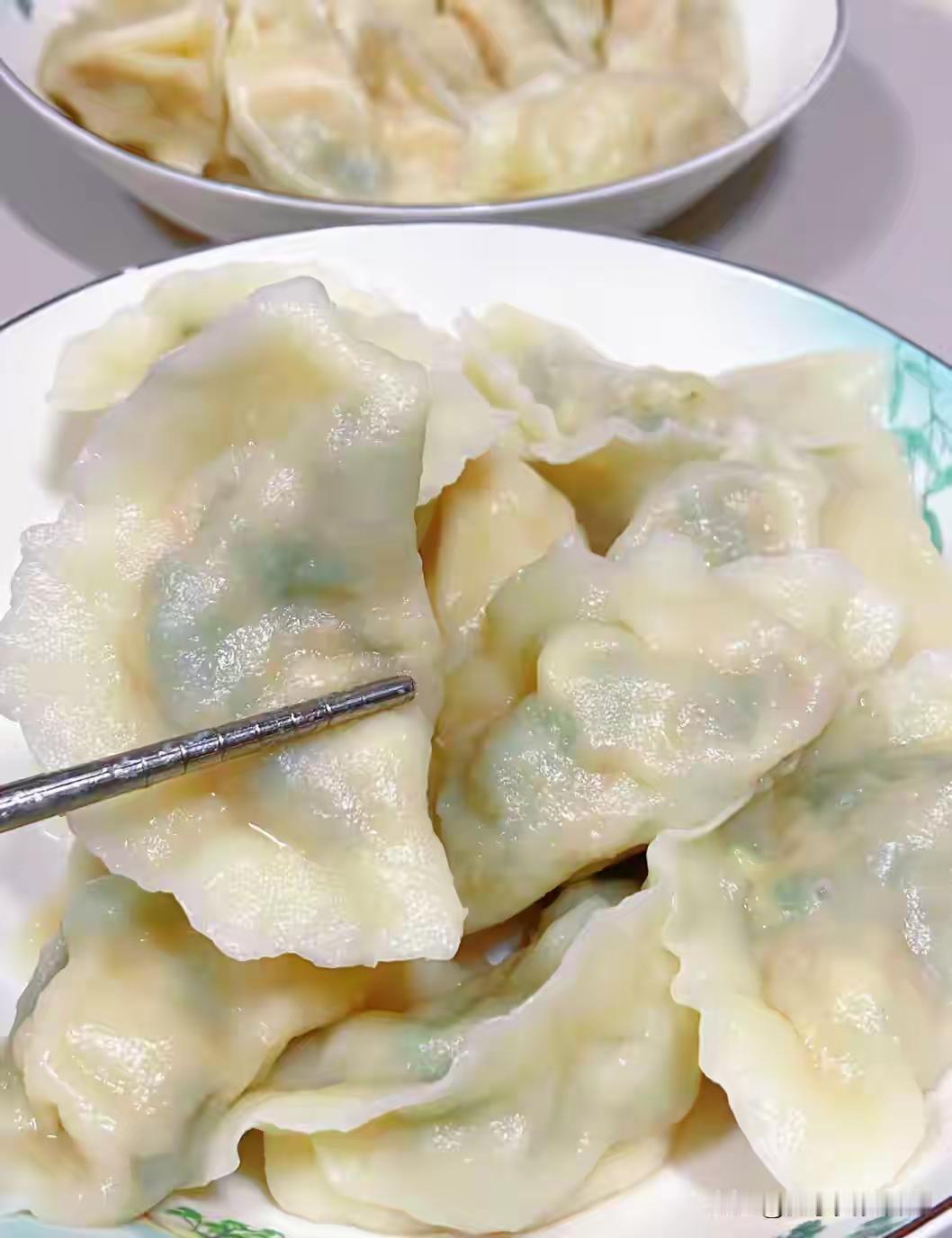 明日入伏吃饺子，“3馅不上桌，福气不进门”，指哪3馅？提醒家人
 
夏日生活打卡