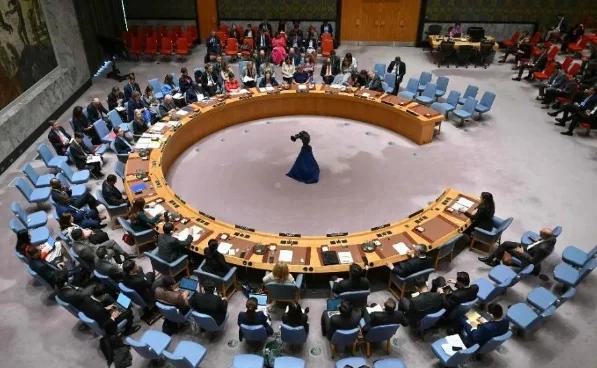 联合国现场尴尬了，朝鲜代表一句话把日本问懵了。
日本代表刚结束关于“贡献全球治