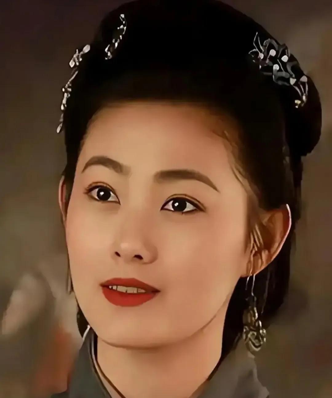 王思懿很适合演潘金莲，肤如凝脂，确实貌美，演技一流[赞]大家还记得潘金莲和西门庆