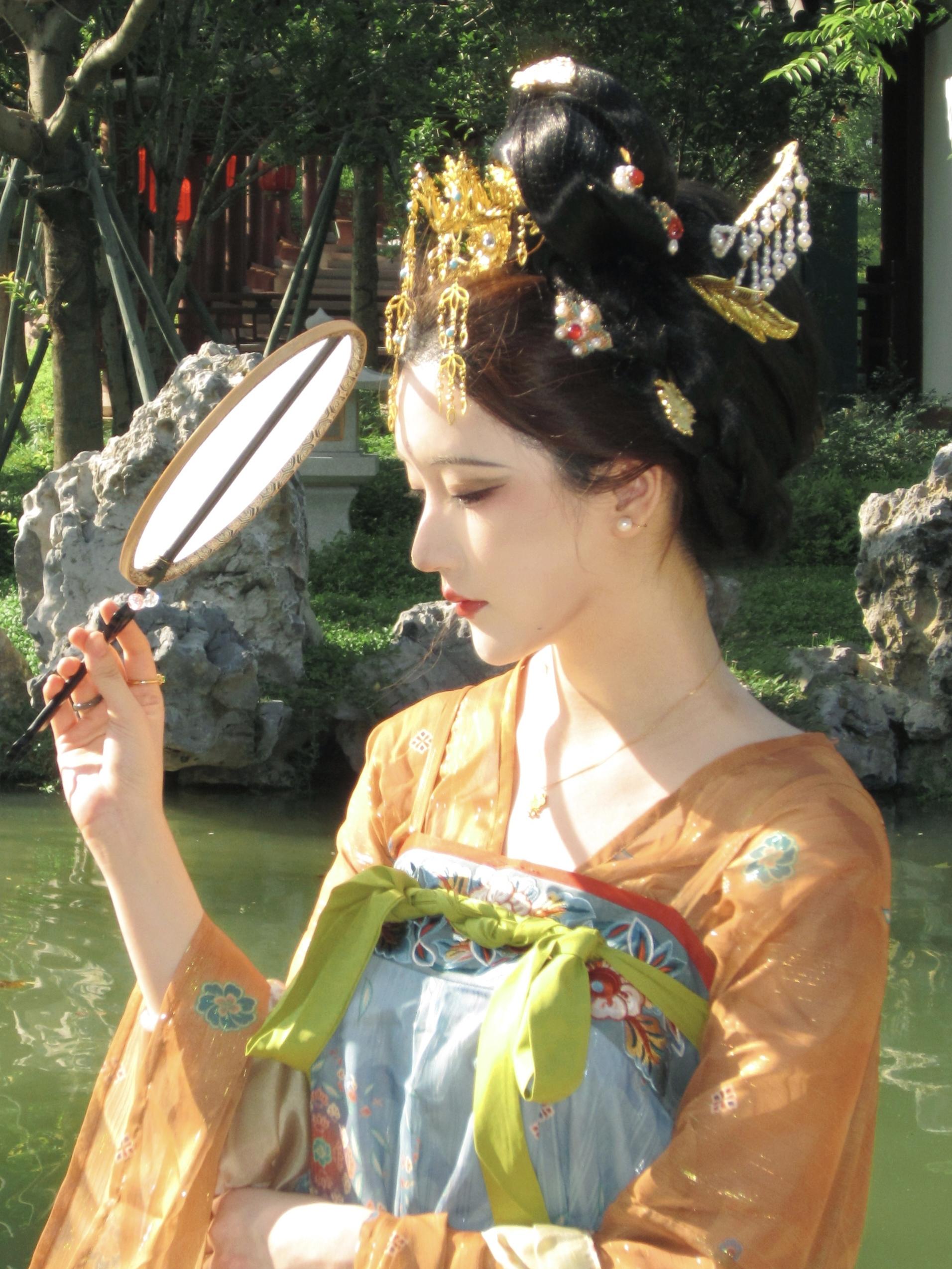 和你多缠绵 痛也多辗转。