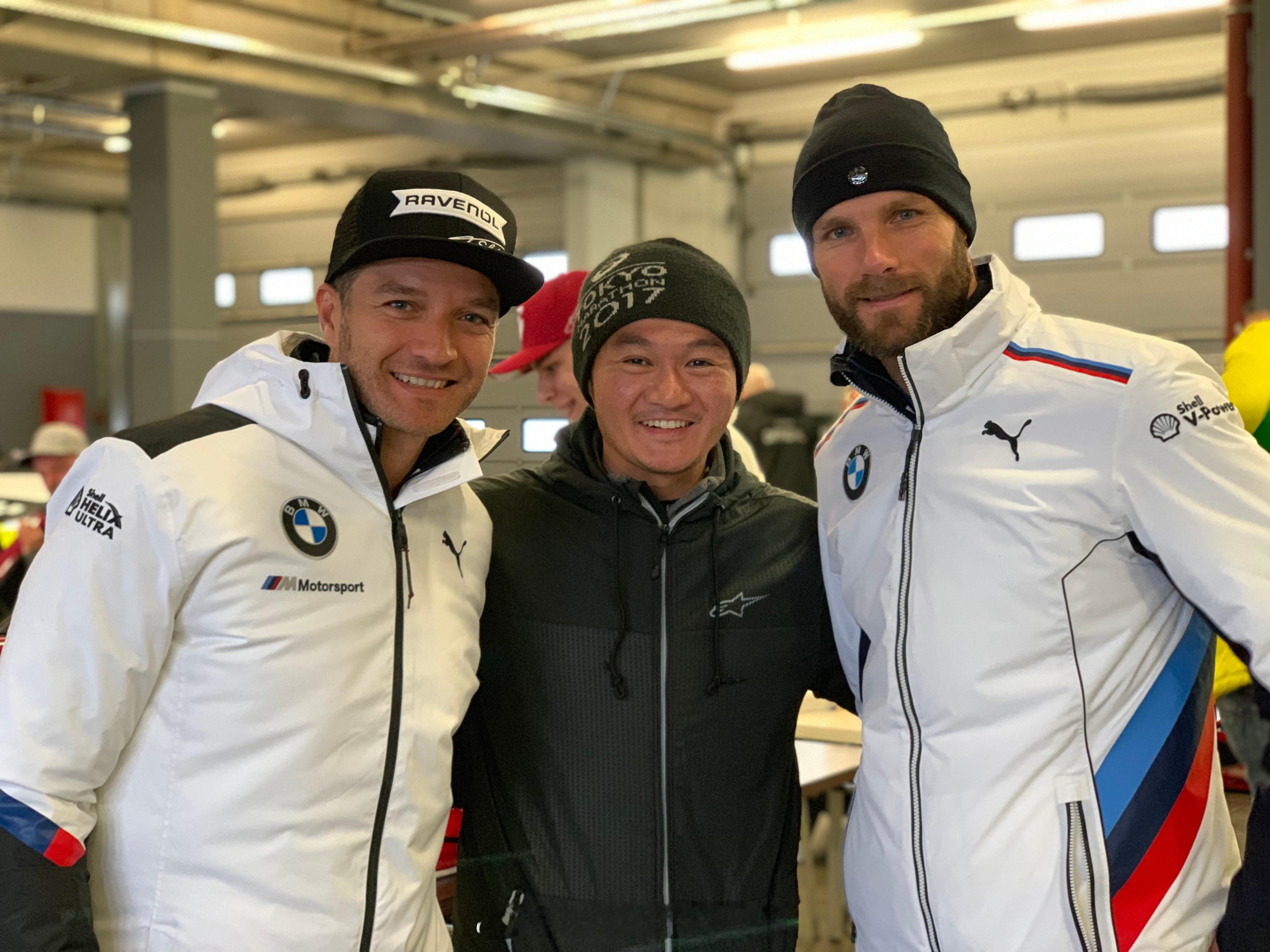 难得在装备检验时遇到两位DTM冠军，虽然他们都是在AUDI时拿到的，后来又都去了