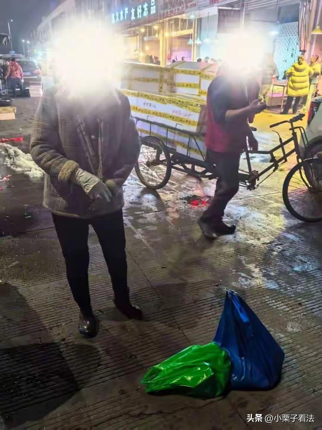 反常必有妖！浙江宁波，一市场海鲜摊老板发现他的红膏蟹少了一只，老板感觉是被贼偷了