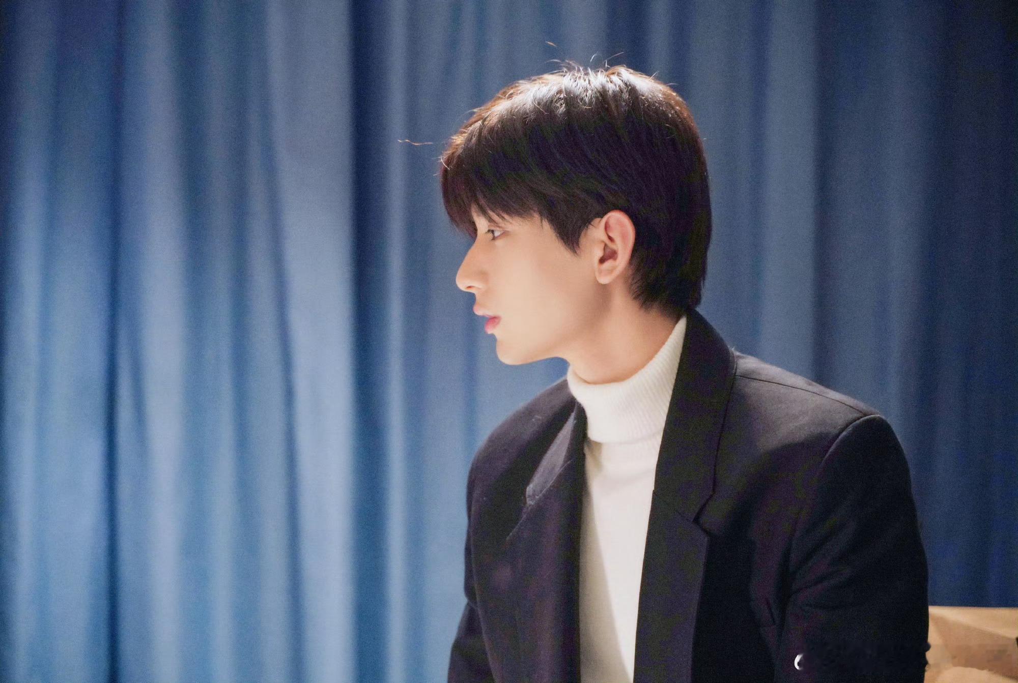 成毅赴山海cy成毅萧秋水李沉舟肖明明不营销不炒作，用自己的真诚努力与付出，一步一