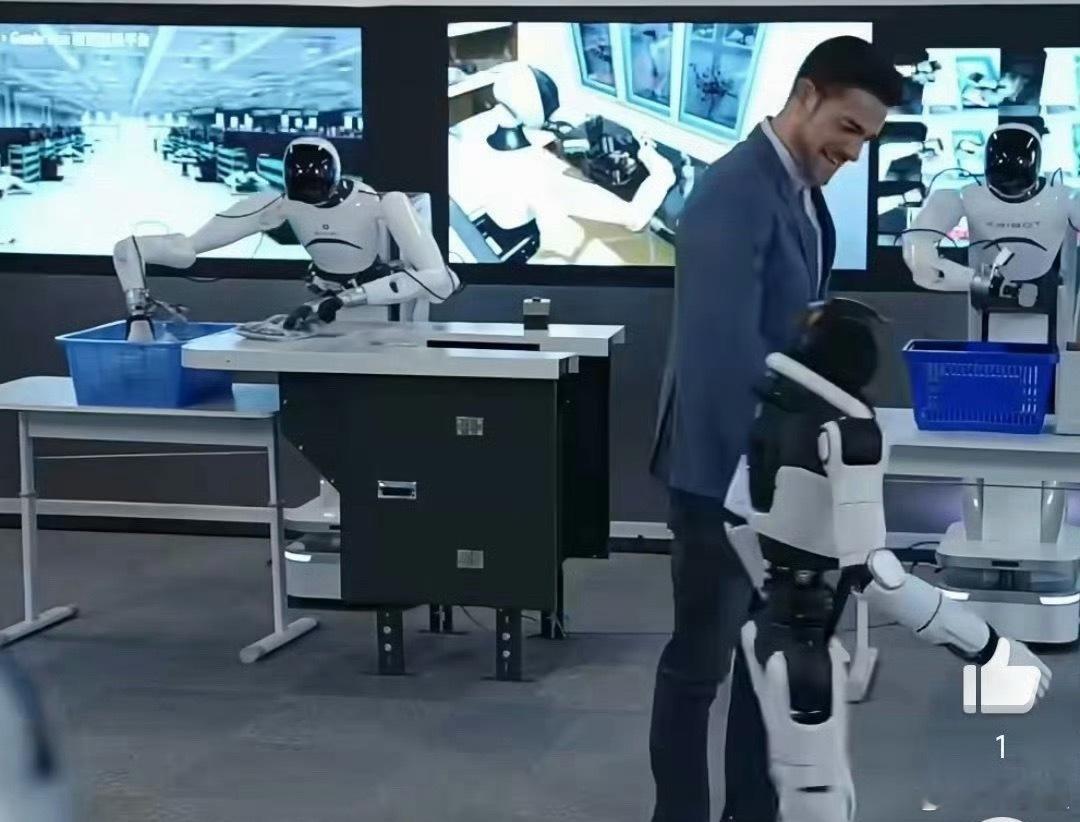 不止是代码的堆叠，更是感知世界的温度！当机器人读懂情绪、回应期待，科技与人文的碰